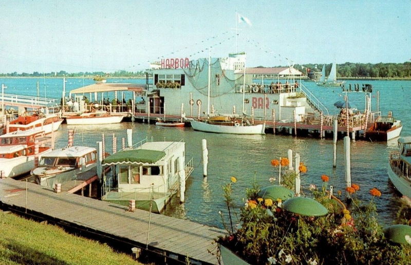 Harbor Inn (Harbor Bar)